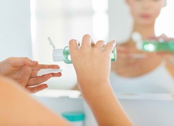 Beragam Manfaat Hydrating Toner untuk Kulit Kering